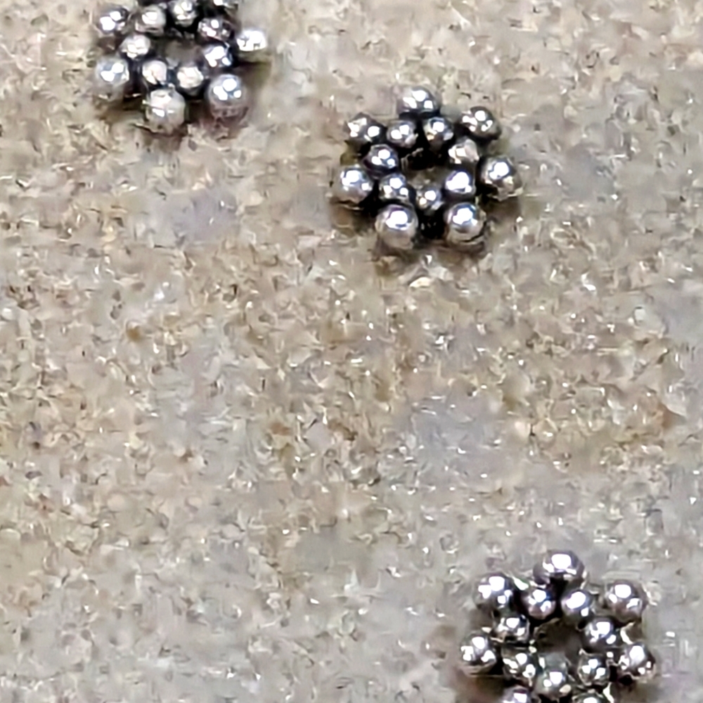 Jewelry makers 6 mm silver spacer beads approximately 400 quantity